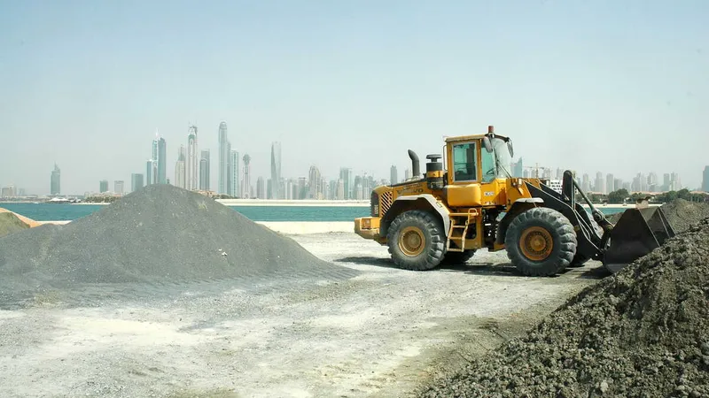 https___cmscdn.almarwan.com_public_2024-09_Volvoloader-almarwan1